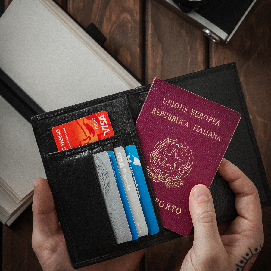 Porta Pasaporte Slim - Cuero Negro