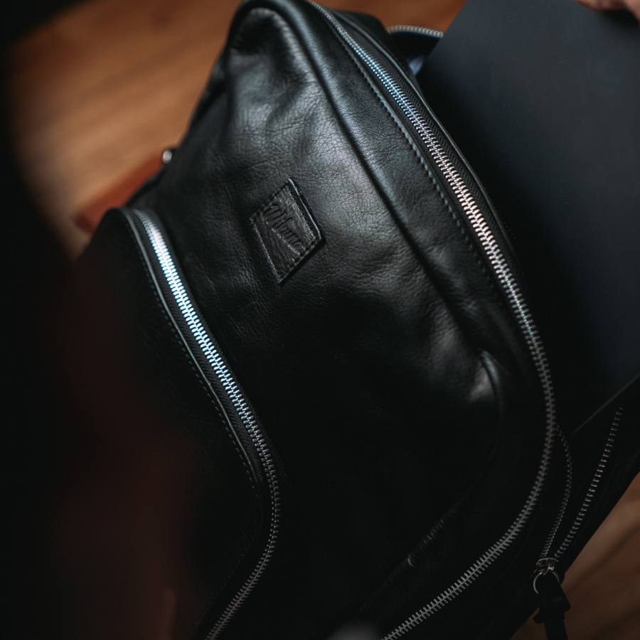 Mochila New Classic - Cuero Negro