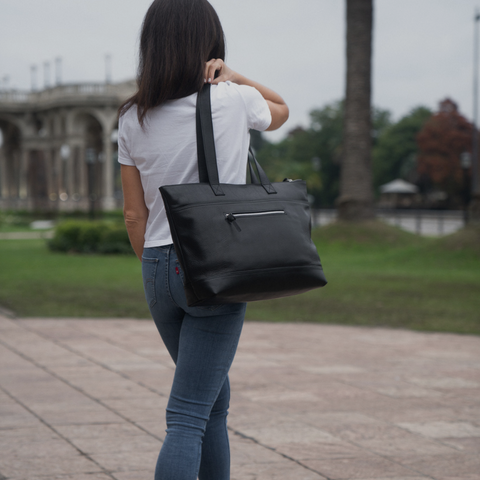 Cartera Grand Tote - Cuero Negro