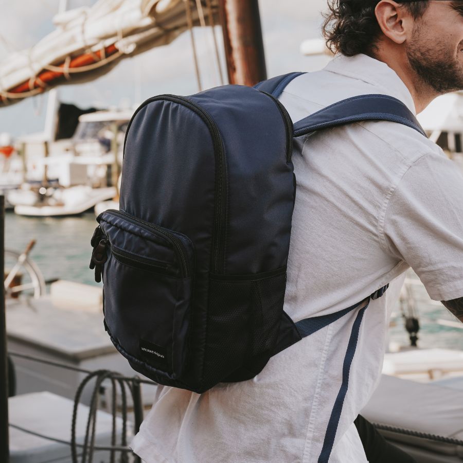 Mochila AirLite - Azul Marino