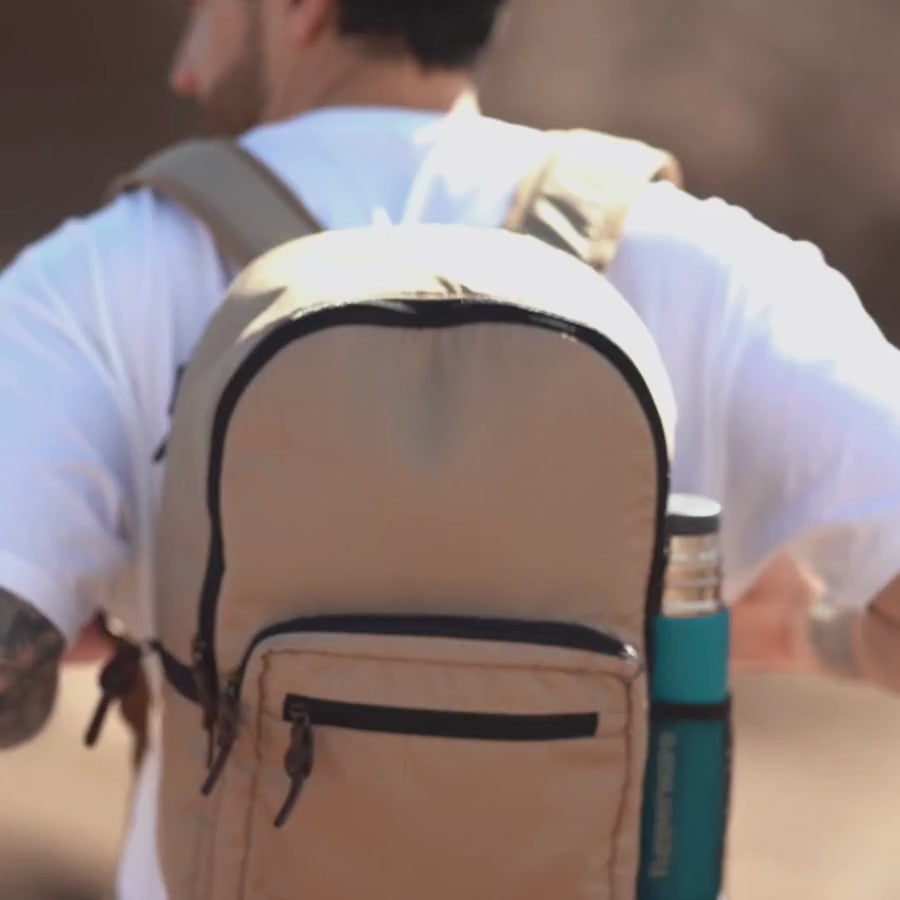 Mochila AirLite - Beige Sand