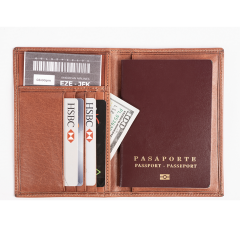 Porta Pasaporte Cuero Cognac